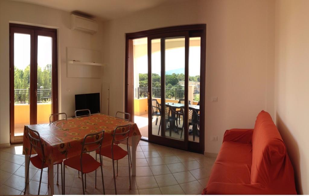Regina Apartments Alghero Værelse billede