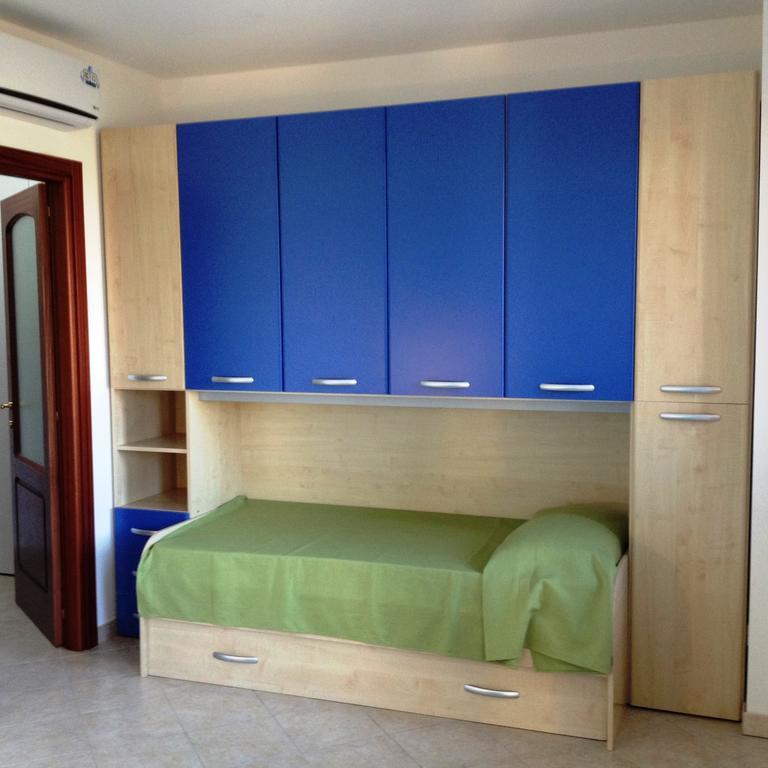 Regina Apartments Alghero Værelse billede